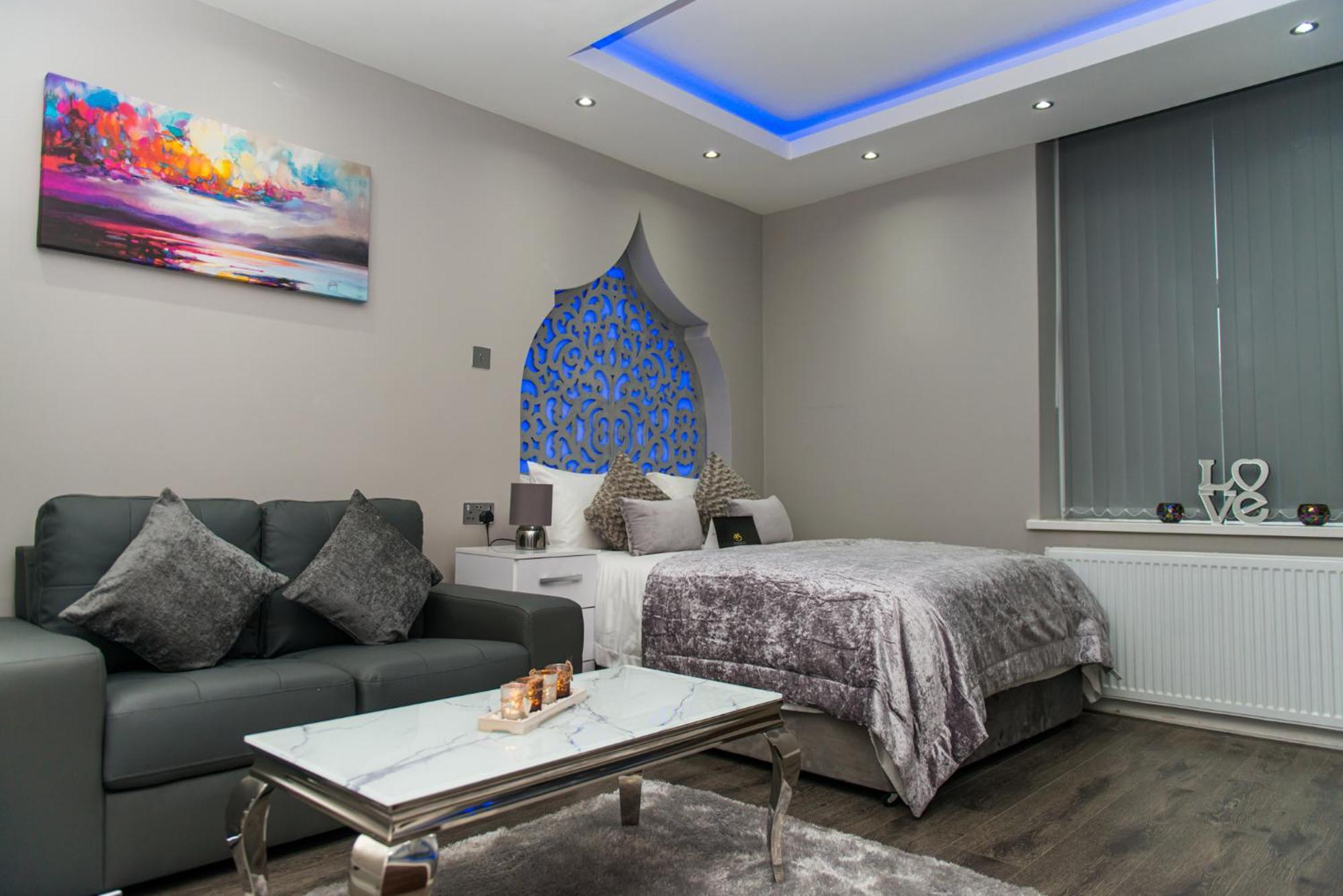 Aphrodite Suites Huddersfield Exterior photo